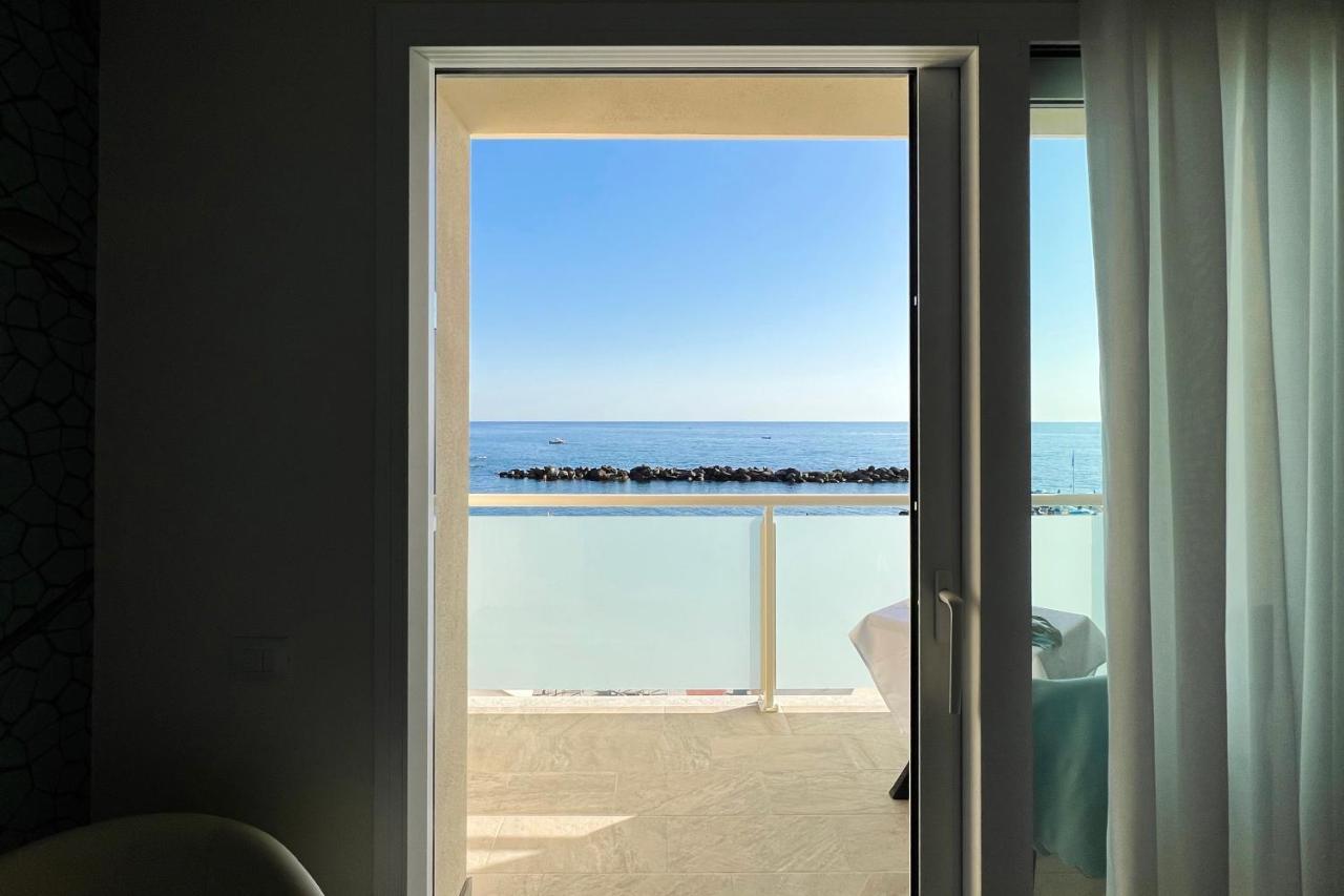 Hotel Rex Ливорно Екстериор снимка
