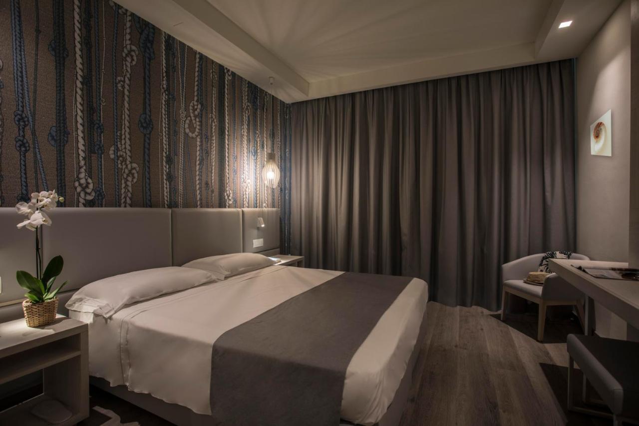 Hotel Rex Ливорно Екстериор снимка