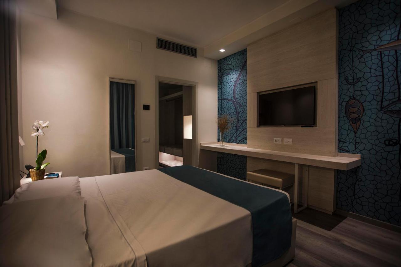Hotel Rex Ливорно Екстериор снимка