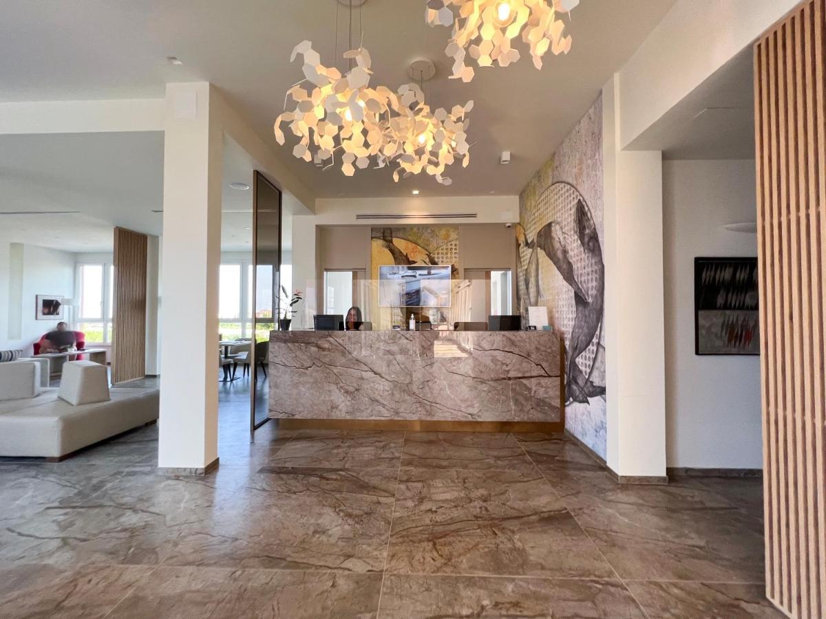 Hotel Rex Ливорно Екстериор снимка