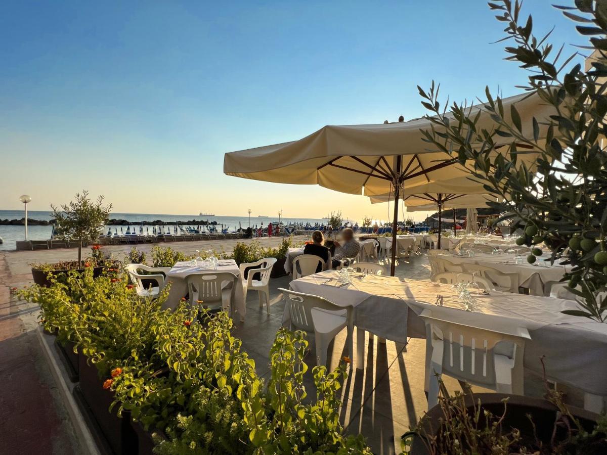 Hotel Rex Ливорно Екстериор снимка