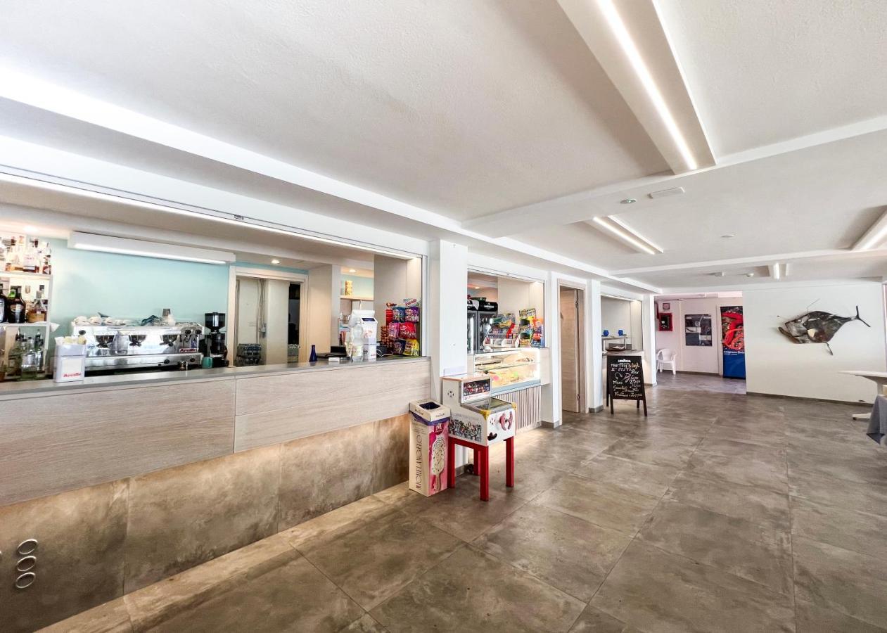 Hotel Rex Ливорно Екстериор снимка