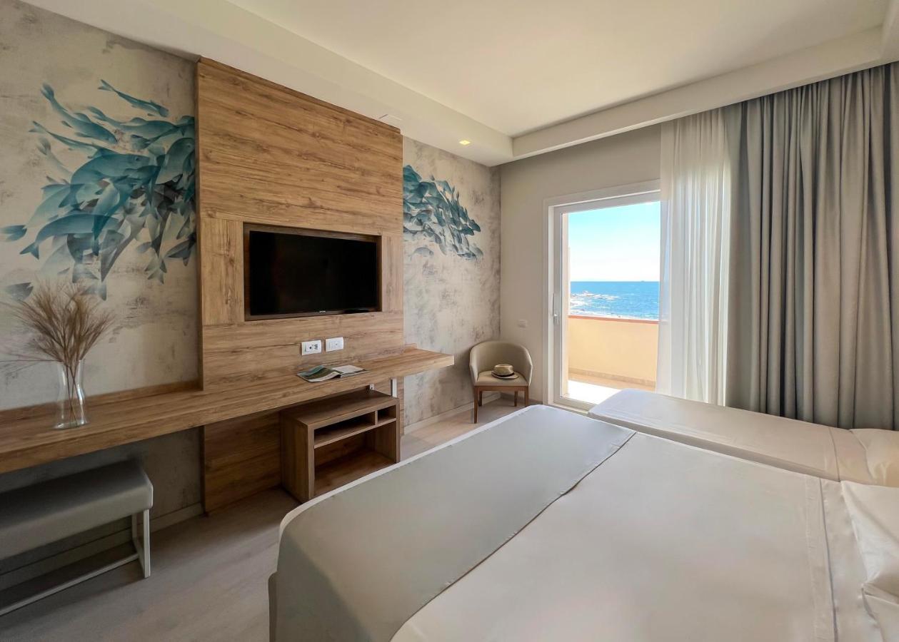 Hotel Rex Ливорно Екстериор снимка
