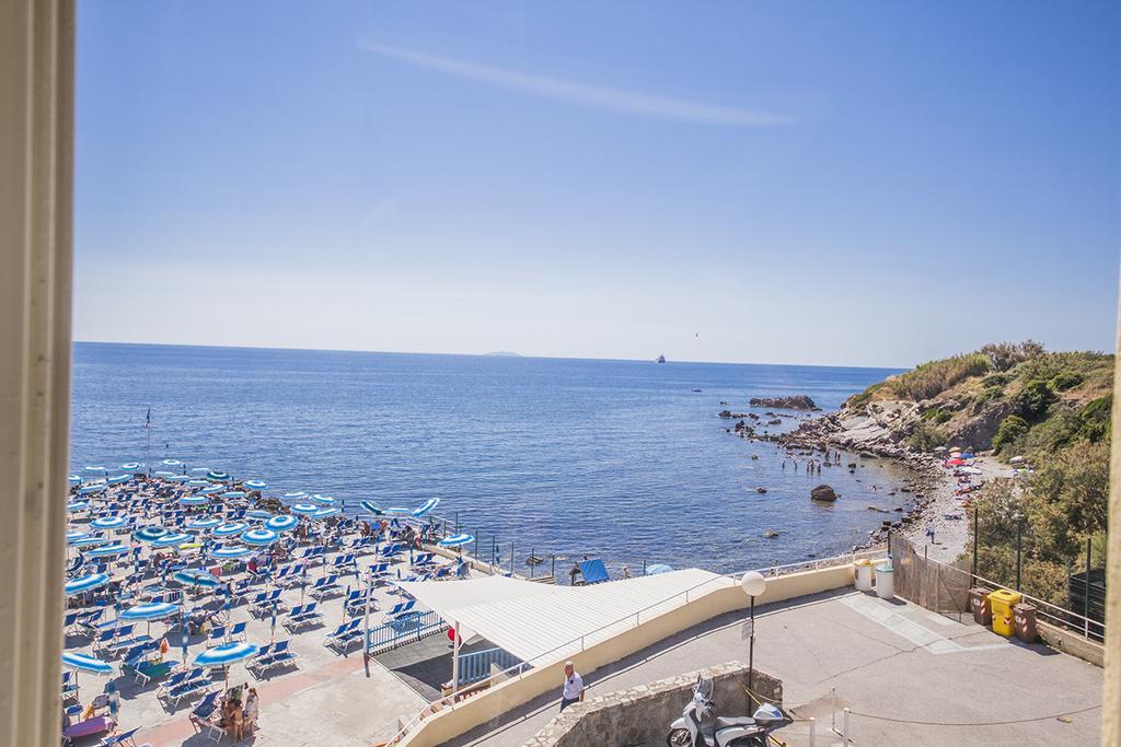 Hotel Rex Ливорно Екстериор снимка